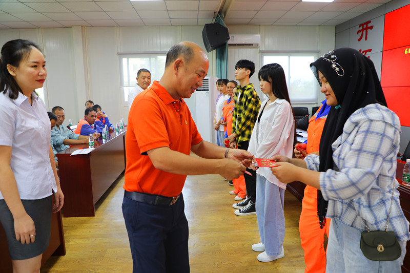 “金秋助學，圓夢明佳！”明佳集團黨支部及工會組織開展愛心助學活動！